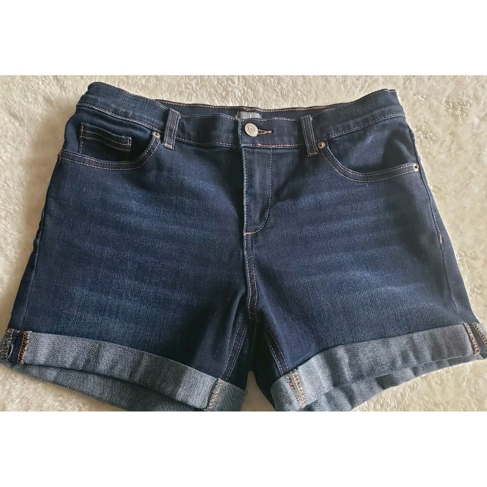 Sz 6 Soho Women's Blue Denim Shorts‎ Rolled Hem Cotton, poly, spandex EUC
